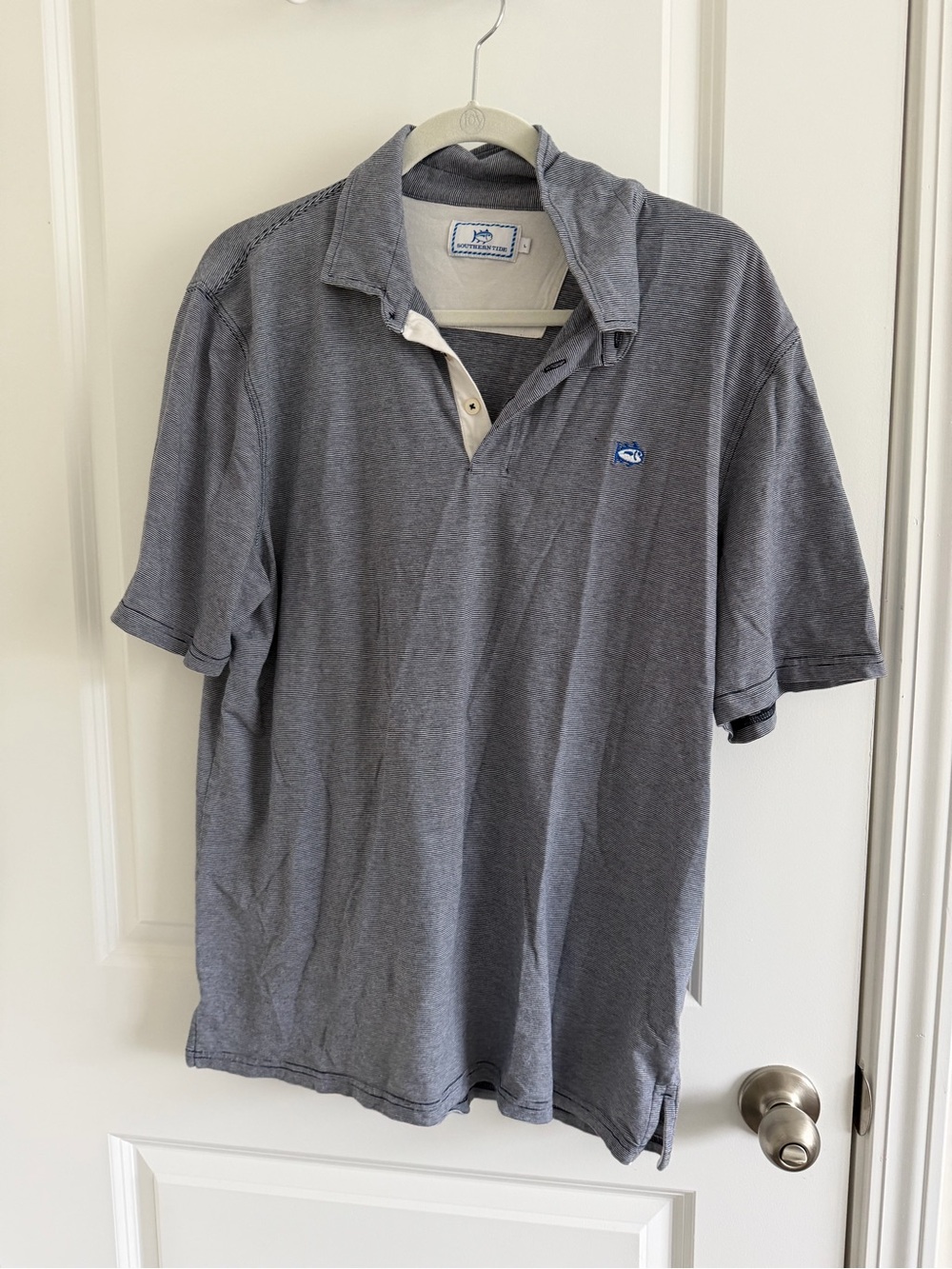 Southern Tide Men's Heather Gray Polo with Embroidered Fish Logo